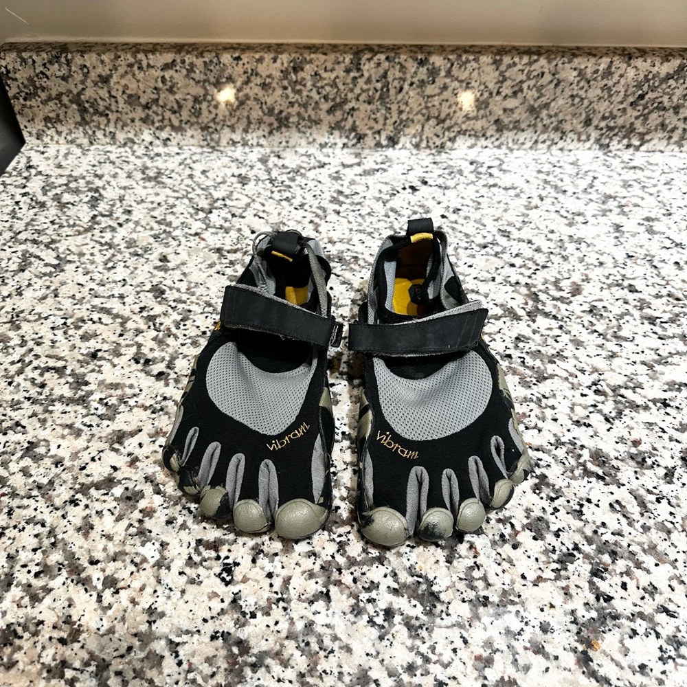 Vibram Fivefingers Evo Grey Barefoot Trail Running Shoes Men's.